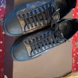 Authentic Louis Vuitton men’s sneakers size 8